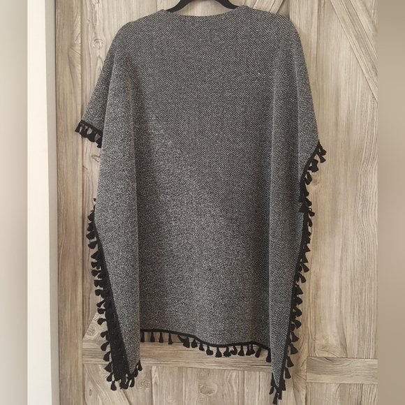Simon Chang Pom Pom Fringe Poncho - Picture 3 of 5